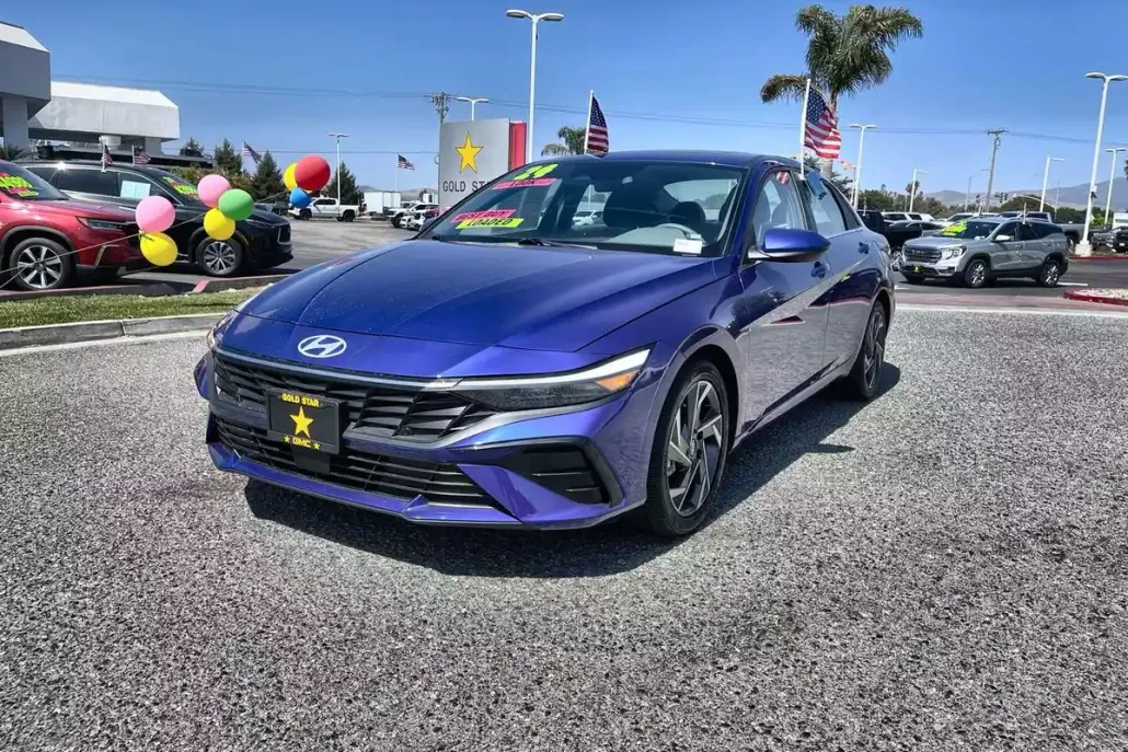 2024 Hyundai Elantra SEL Convenience photo 1
