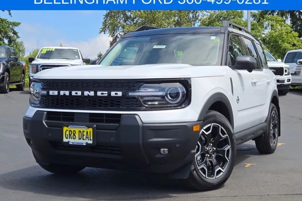 2025 Ford Bronco Sport Outer Banks photo 1