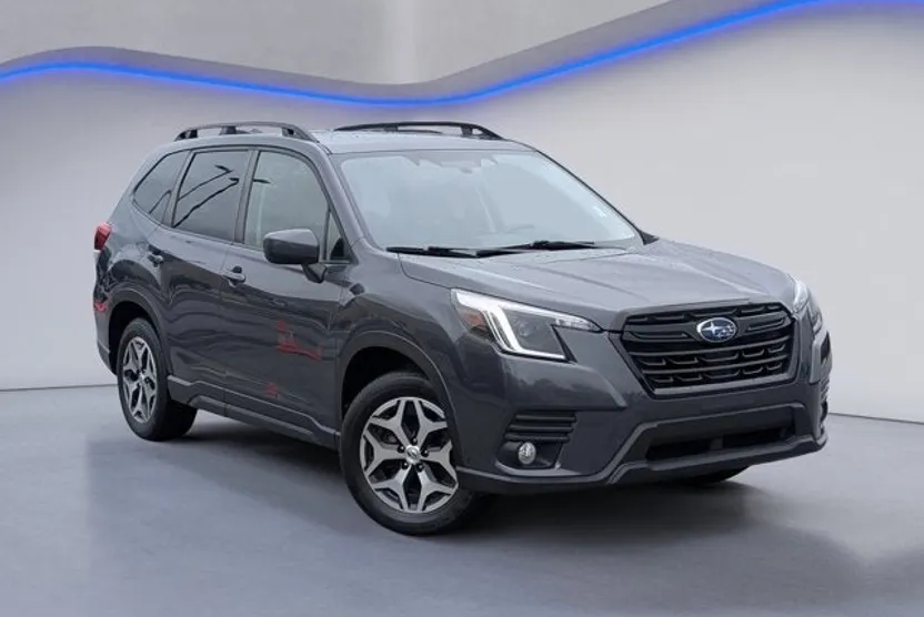 2023 Toyota RAV4 Premium photo 1