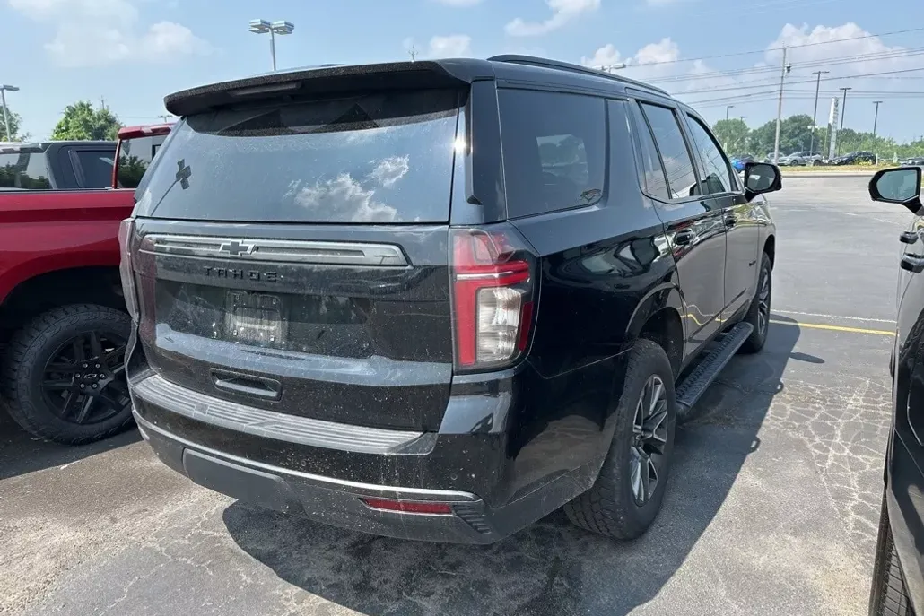 2022 Chevrolet Tahoe Z71 photo 1
