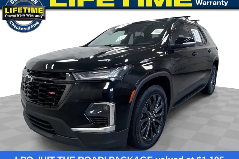 2023 Chevrolet Traverse RS photo 1