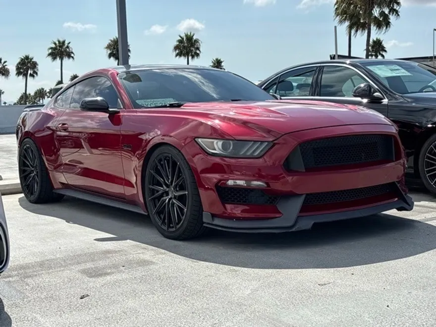 2015 Ford Mustang GT photo 1