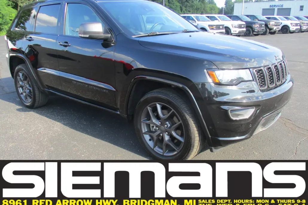 2021 Jeep Grand Cherokee Anniversary Edition photo 1