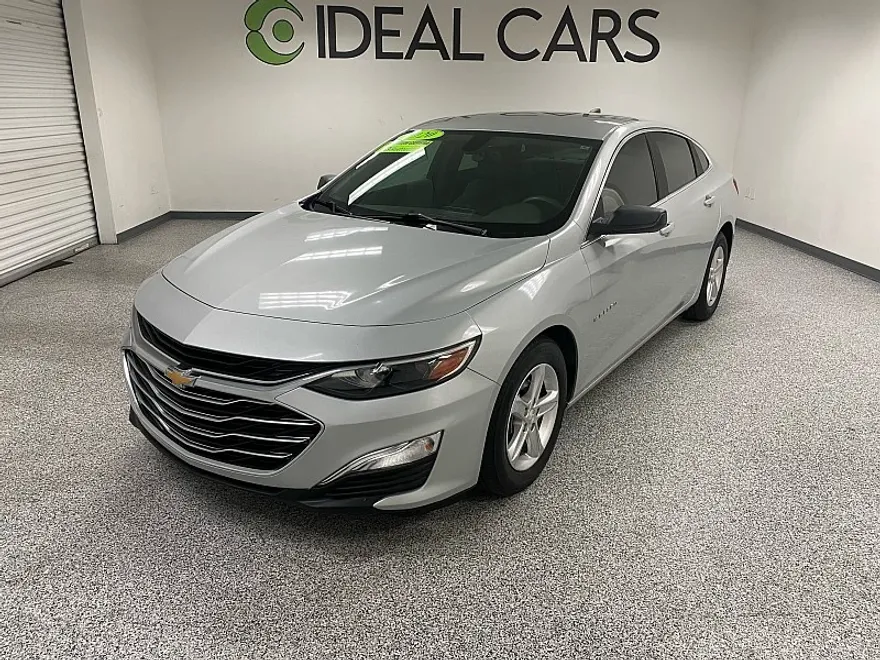 2020 Chevrolet Malibu LS photo 1