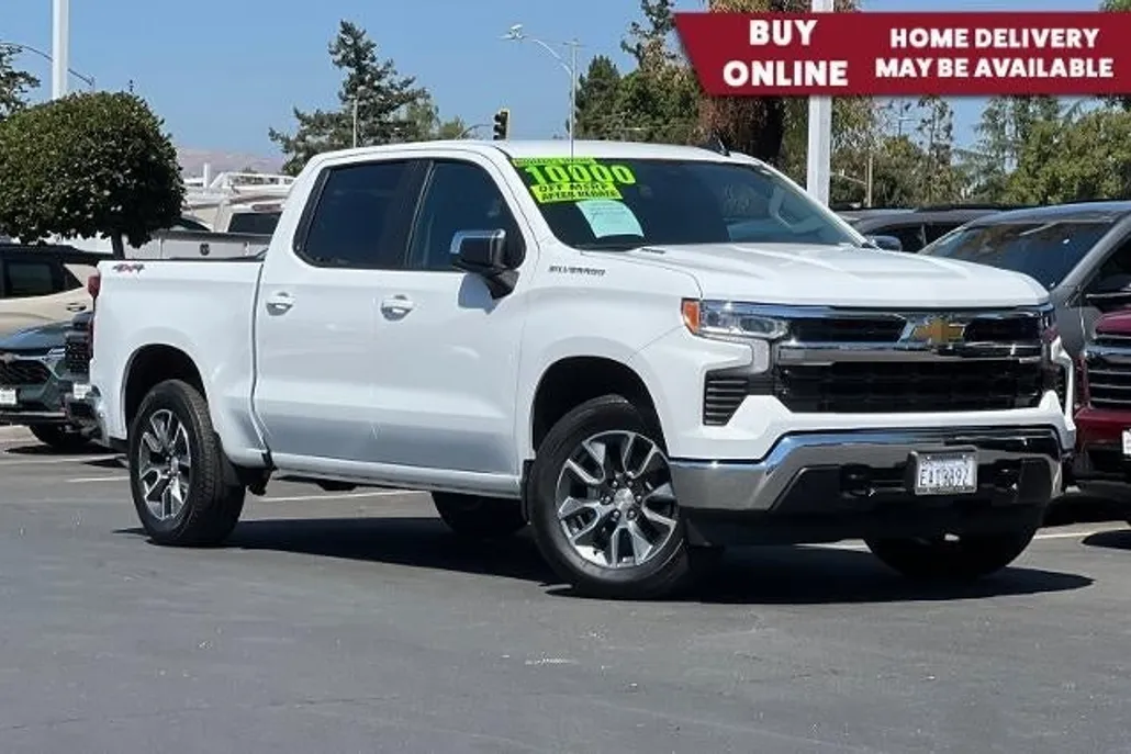2025 Chevrolet Silverado 1500 LT photo 1