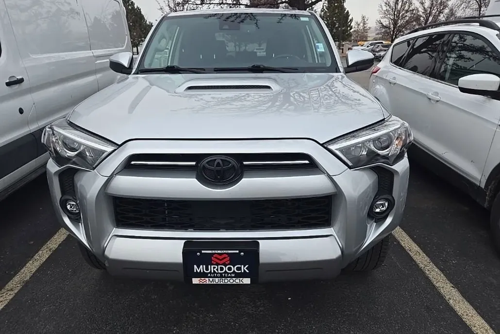 2023 Toyota 4Runner TRD photo 1