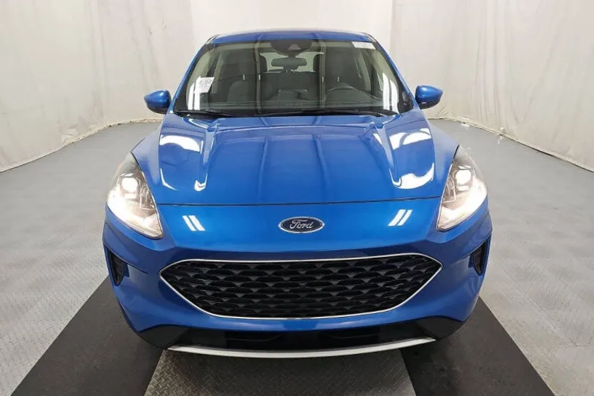 2020 Ford Escape SE photo 1