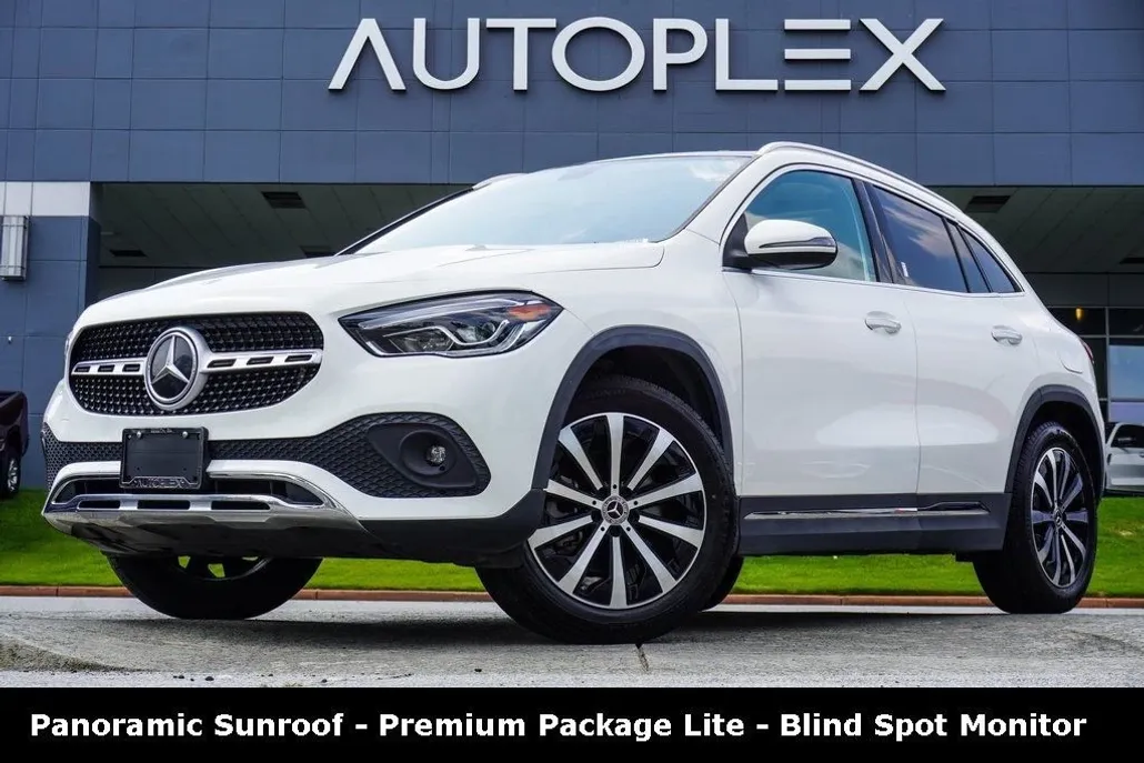 2022 Mercedes Benz GLA 250 4MATIC photo 1