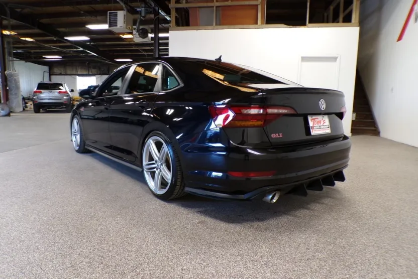 2019 Volkswagen Jetta Anniversary Edition photo 1