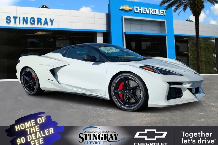 2025 Chevrolet Corvette E-Ray 2LZ photo 1
