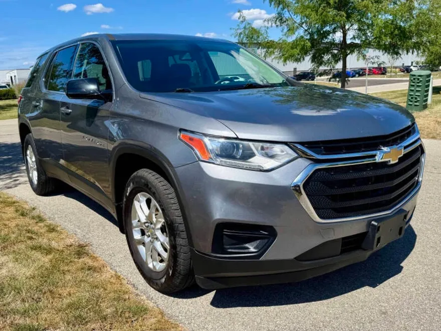 2020 Chevrolet Traverse 1LS photo 1