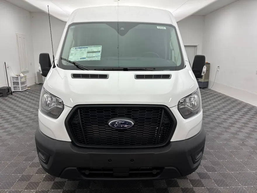 2025 Ford Transit Cargo Van photo 1