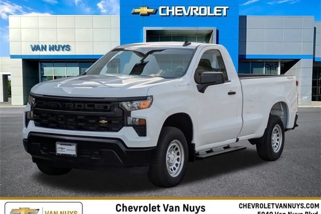 2025 Chevrolet Silverado 1500 photo 1