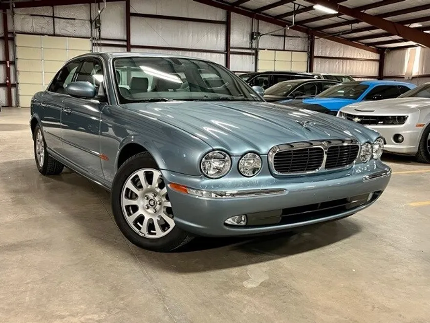2004 Jaguar XJ 8 Base photo 1
