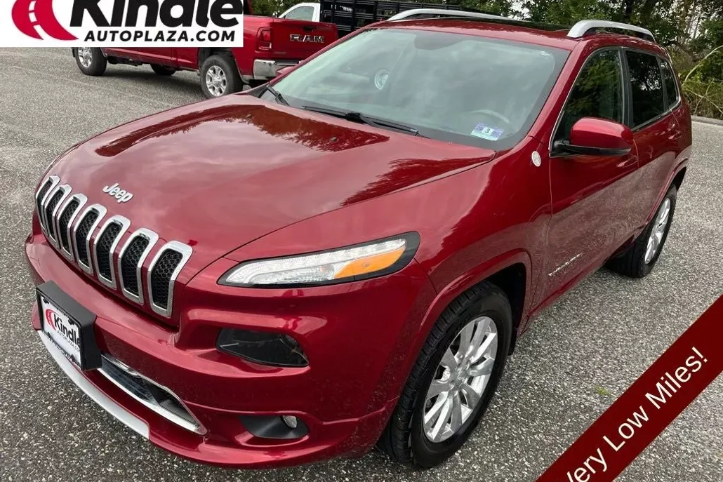 2017 Jeep Cherokee Overland photo 1