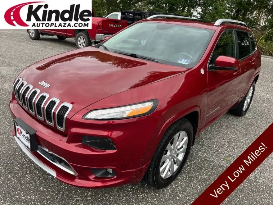 2017 Jeep Cherokee Overland photo 1