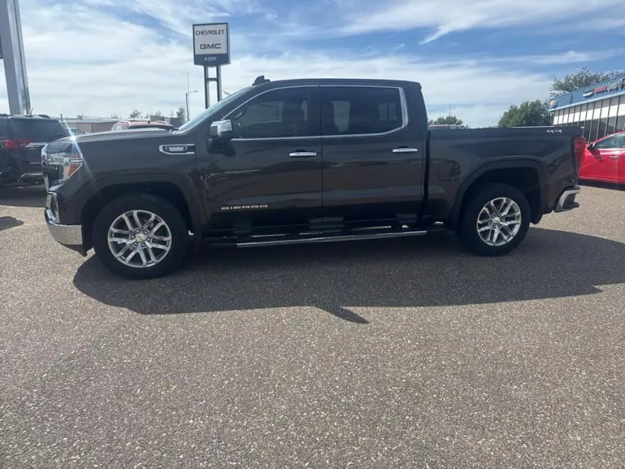 2021 Gmc Sierra 1500 SLT photo 1