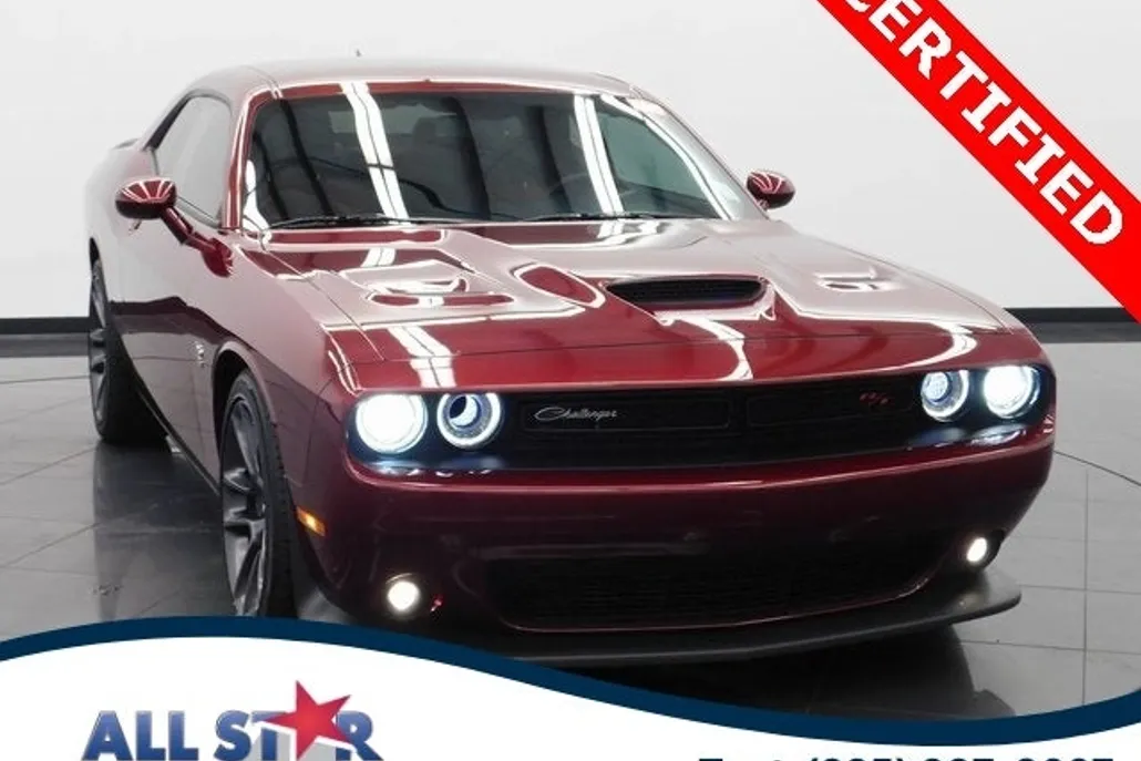 2023 Dodge Challenger R/T Scat Pack photo 1