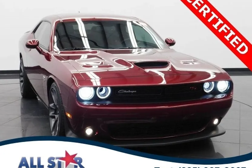 2023 Dodge Challenger R/T Scat Pack photo 1