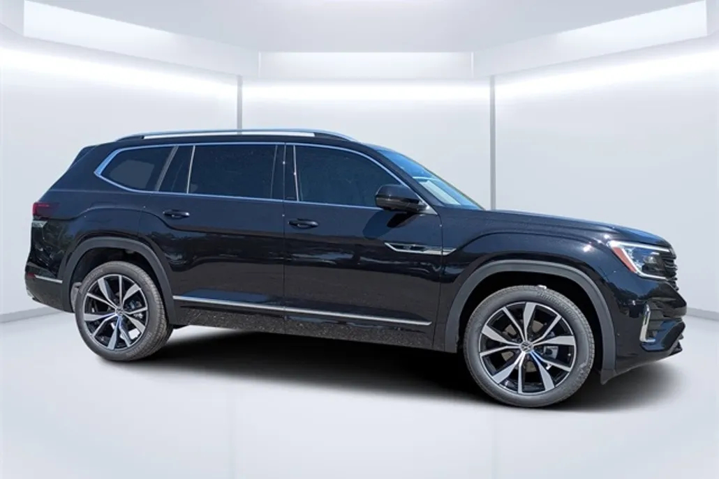 2025 Volkswagen Atlas SEL Premium R-Line photo 1
