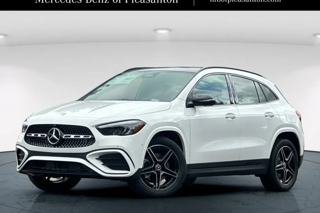 2026 Mercedes Benz GLA 250 4MATIC photo 1