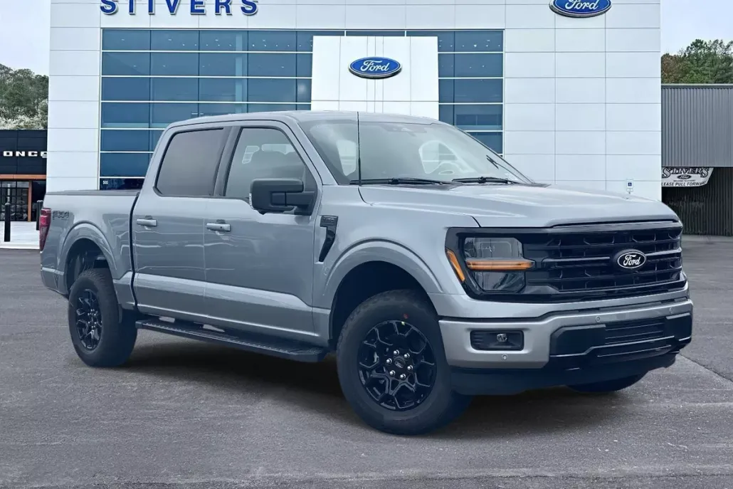 2025 Ford F-150 XLT photo 1