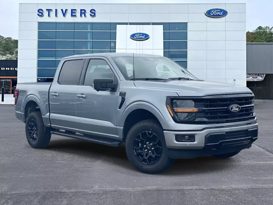 2025 Ford F-150 XLT photo 1