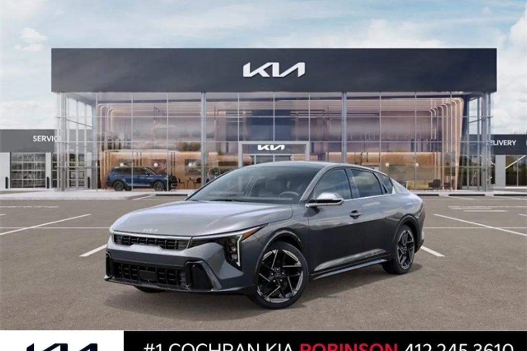 2025 Kia K4 GT-Line photo 1