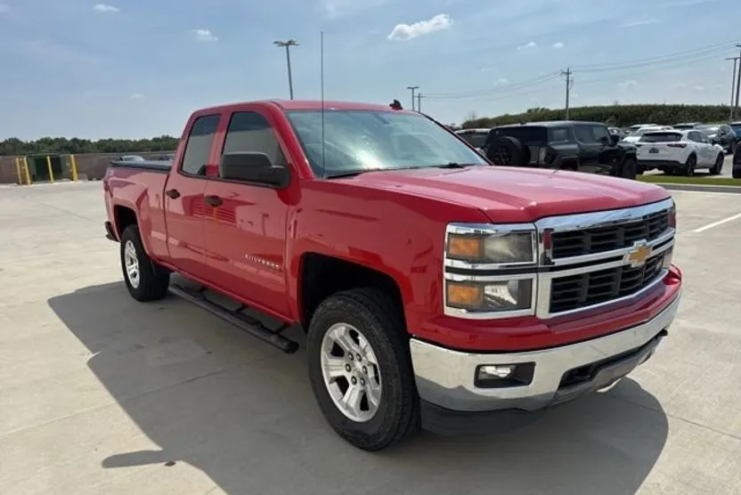 2014 Chevrolet Silverado 1500 LT photo 1