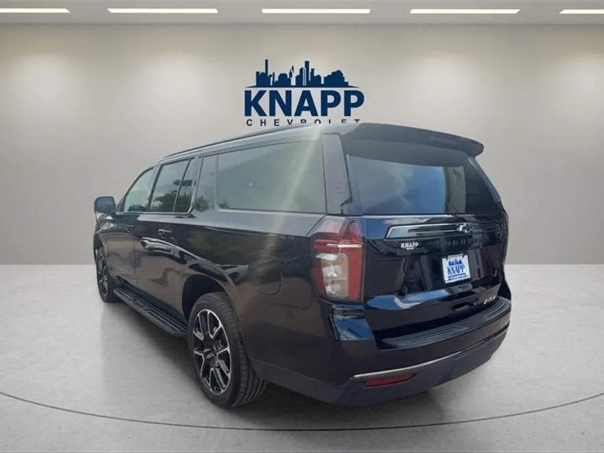 2021 Chevrolet Suburban RST photo 1
