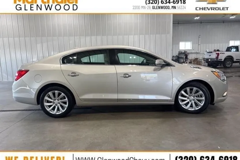 2015 Buick LaCrosse Leather photo 1