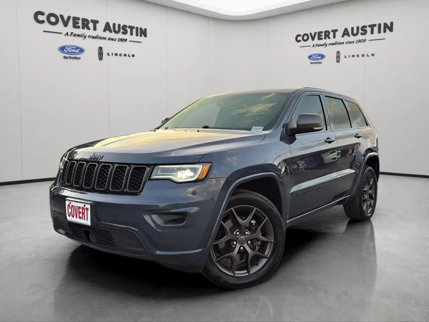 2021 Jeep Grand Cherokee Anniversary Edition photo 1