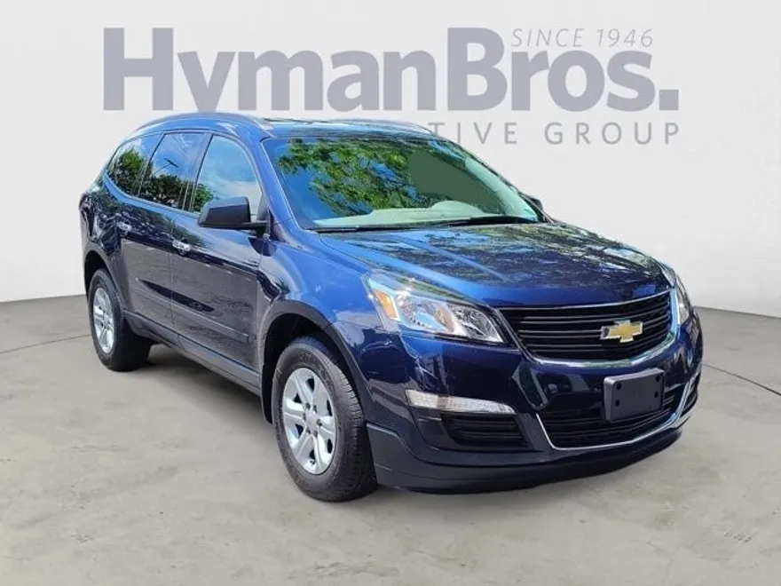 2016 Chevrolet Traverse LS photo 1