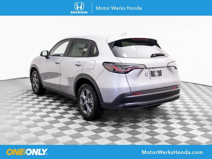 2026 Honda HR-V LX photo 1