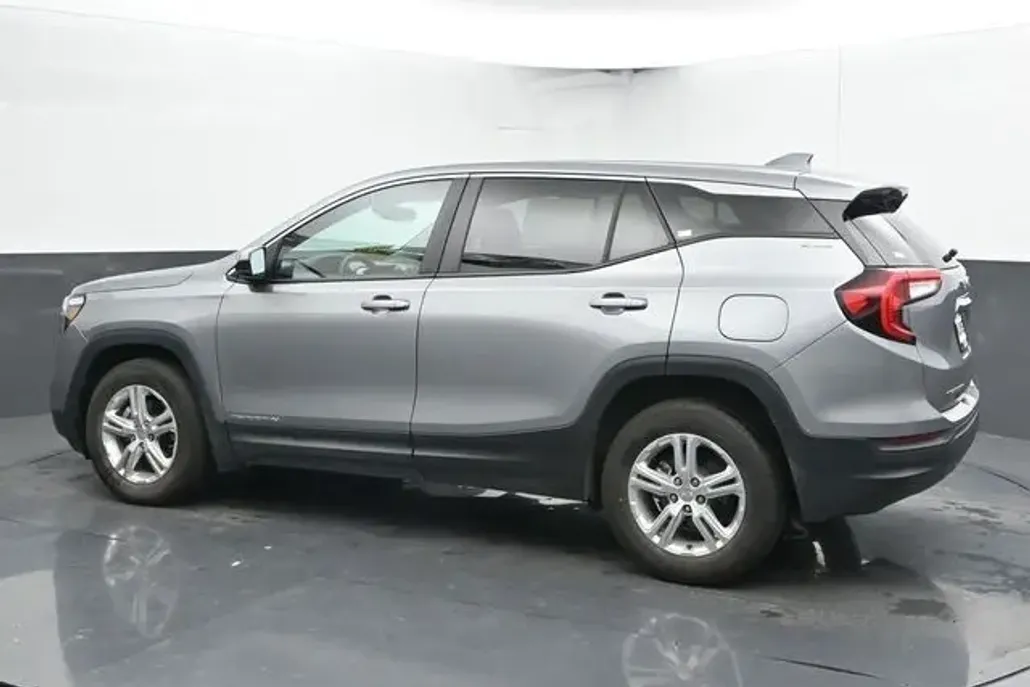 2024 Gmc Terrain SLE photo 1