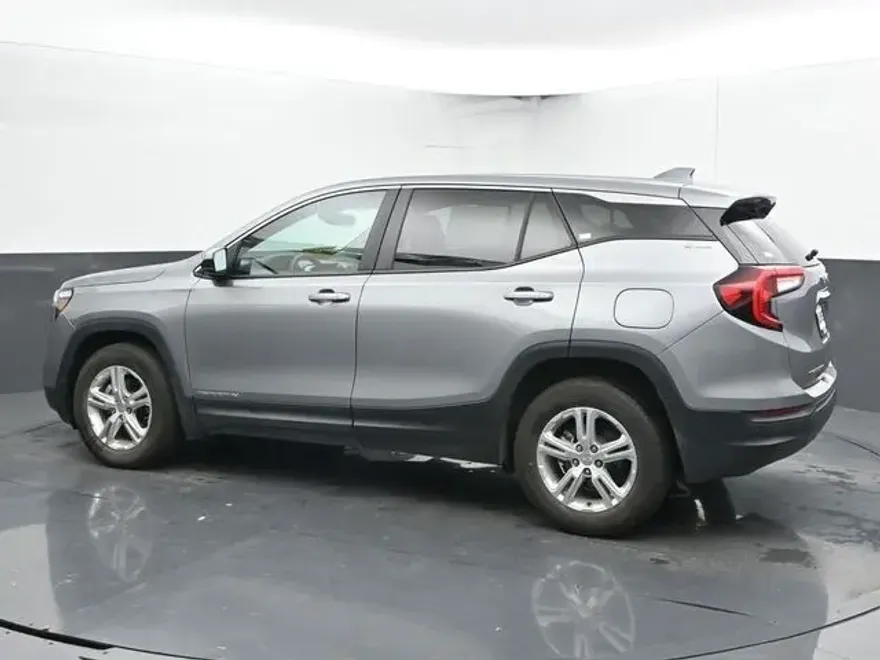 2024 Gmc Terrain SLE photo 1