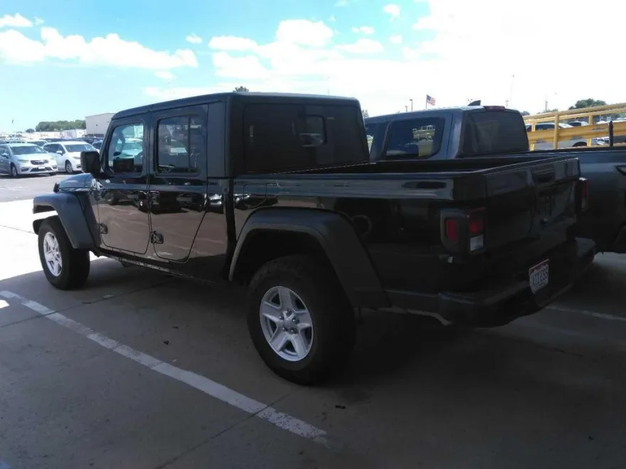 2023 Jeep Gladiator Sport photo 1