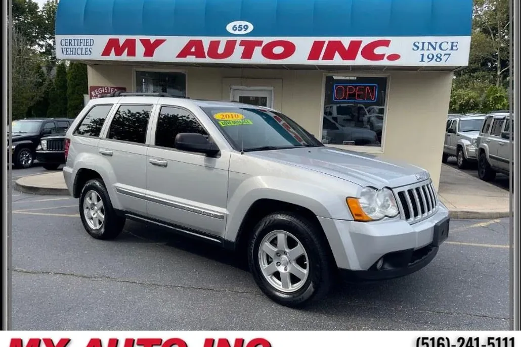 2010 Jeep Grand Cherokee Laredo photo 1