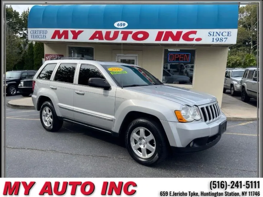 2010 Jeep Grand Cherokee Laredo photo 1