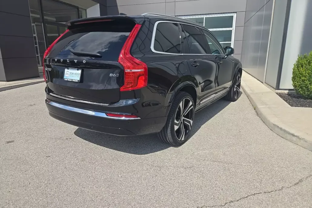 2024 Volvo XC90 Ultimate photo 1