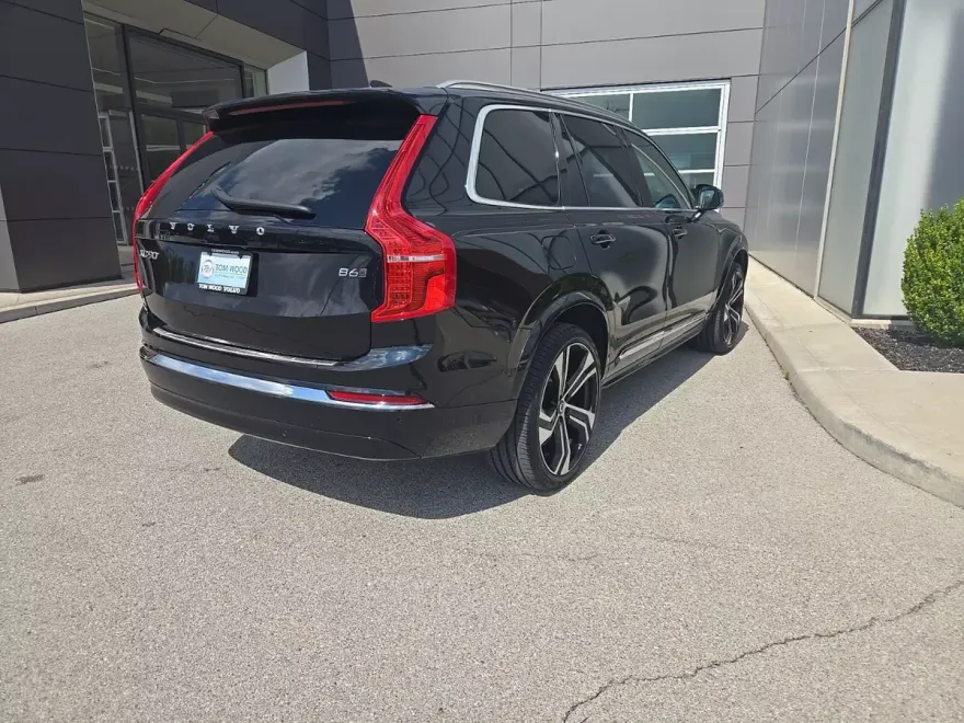 2024 Volvo XC90 Ultimate photo 1