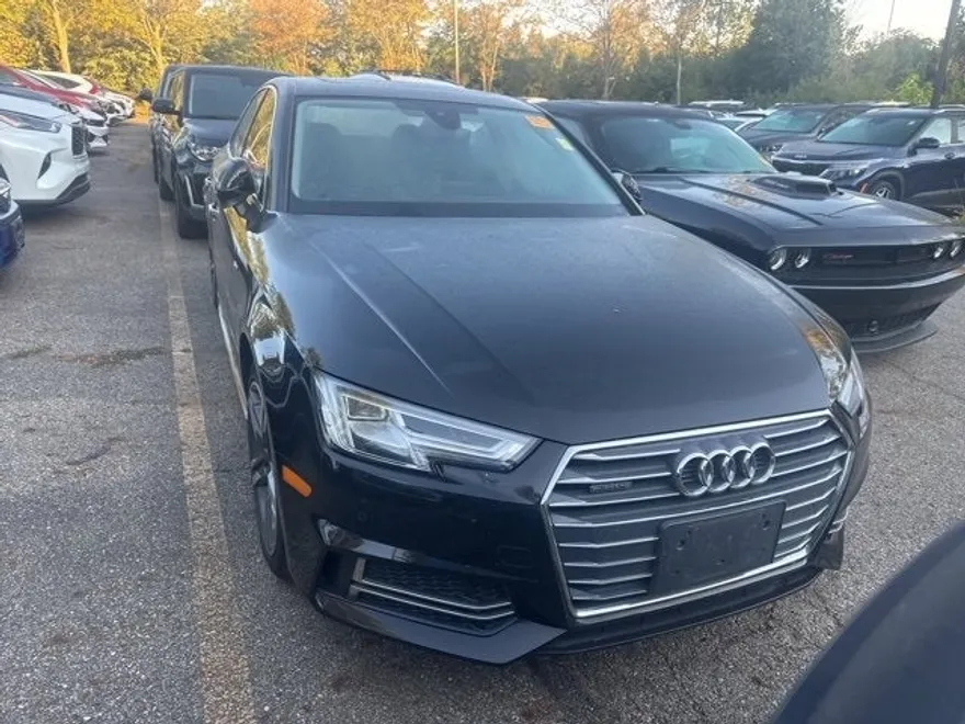 2017 Audi A4 Quattro Premium Plus photo 1