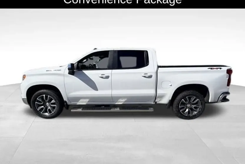 2023 Chevrolet Silverado 1500 LT photo 1