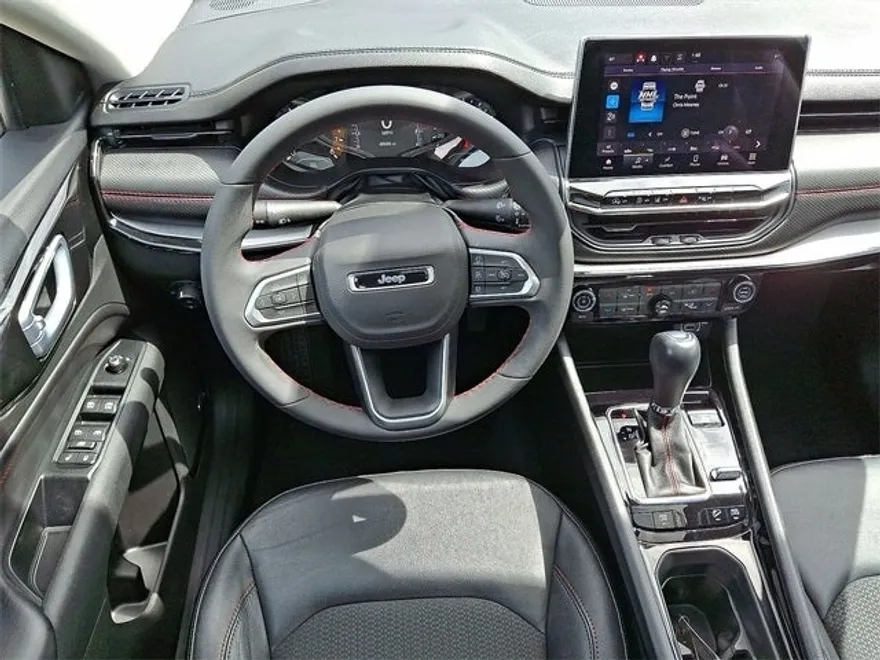 2022 Jeep Compass Trailhawk photo 12