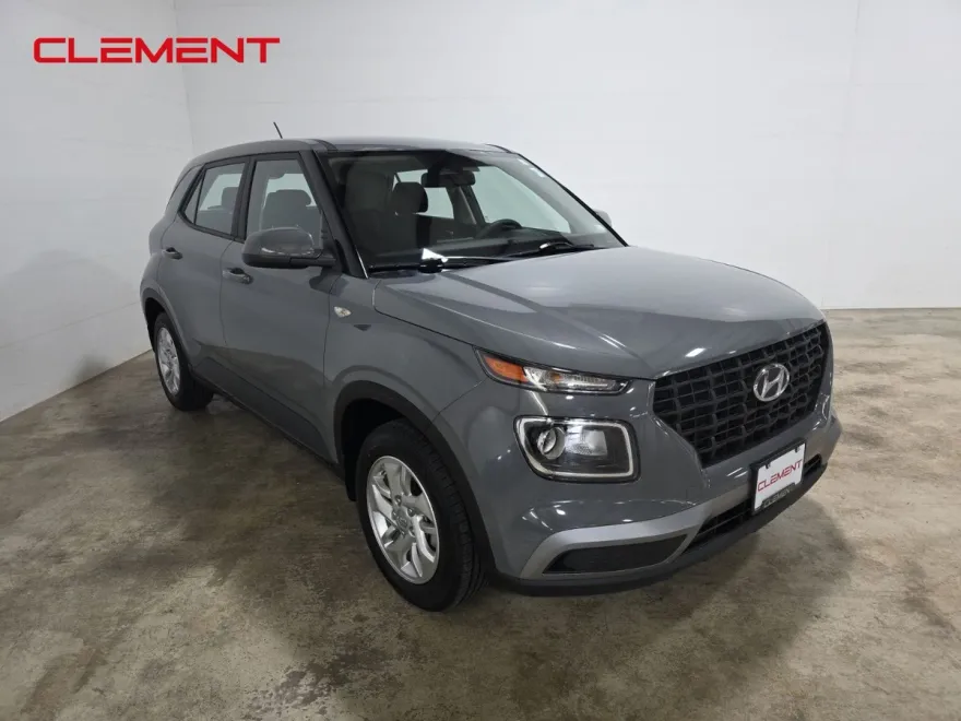 2023 Hyundai Venue SE photo 1