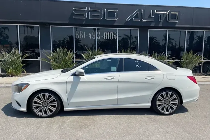 2018 Mercedes Benz CLA 250 photo 1