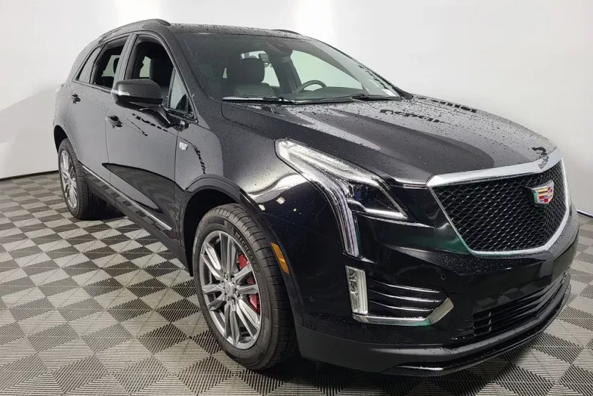 2024 Cadillac XT5 Sport photo 1