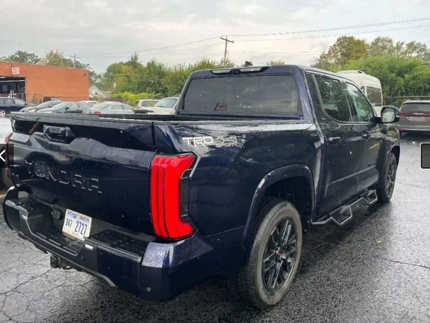 2022 Toyota Tundra SR5 CrewMax photo 1