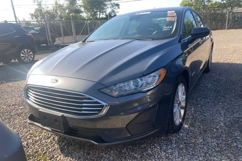 2019 Ford Fusion Hybrid SE photo 1