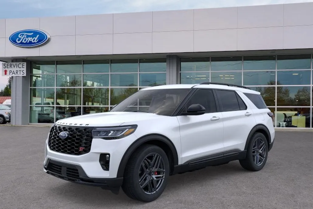 2025 Ford Explorer ST photo 1